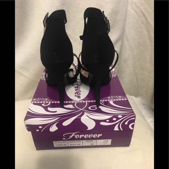 Forever Black Heels - Picture 5 of 6
